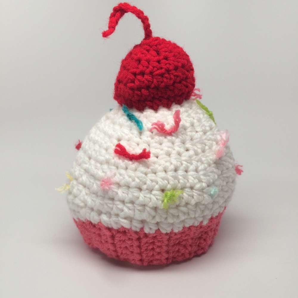 Baby cupcake hat 0-6mo